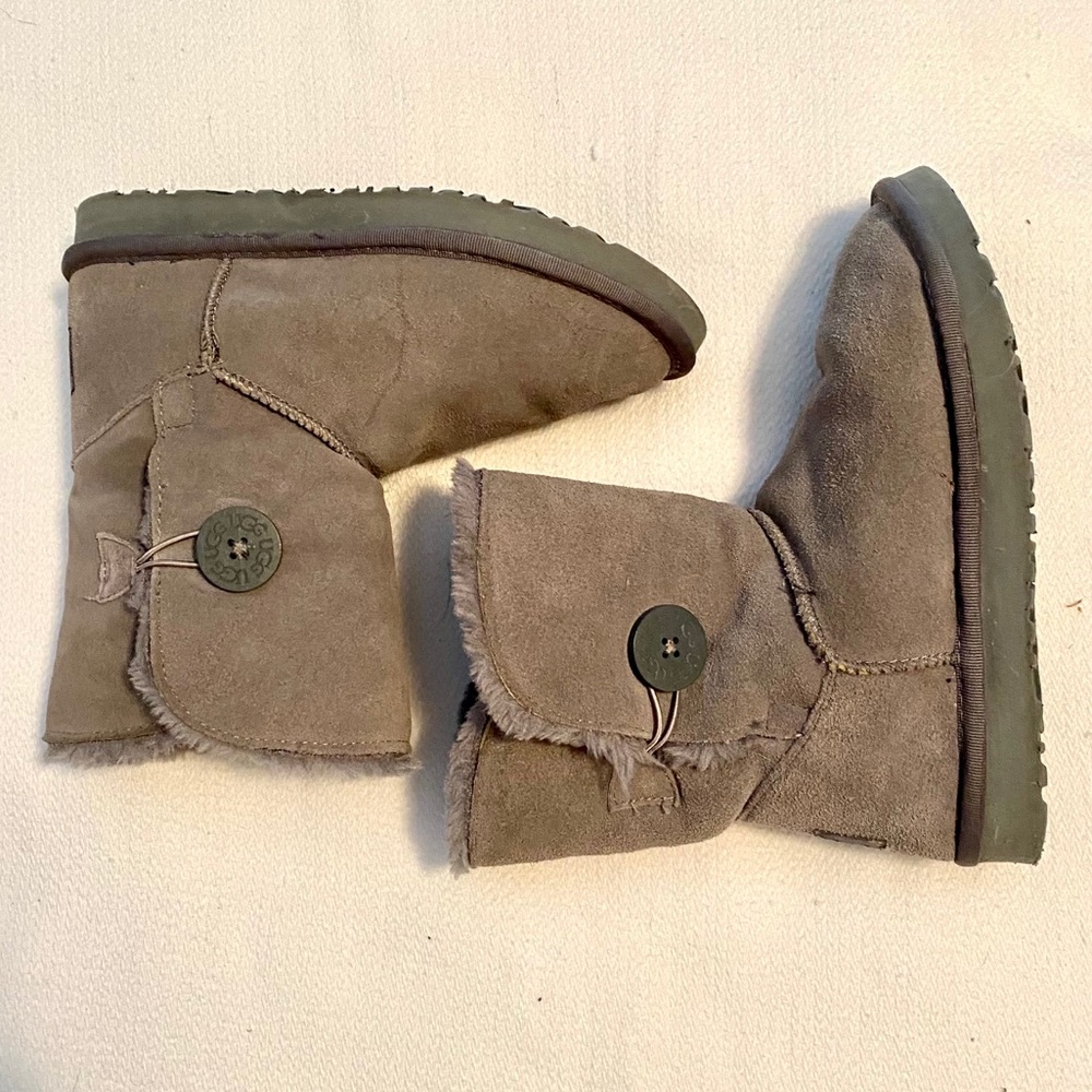 UGG Bailey Button Boots - Picture 2 of 5